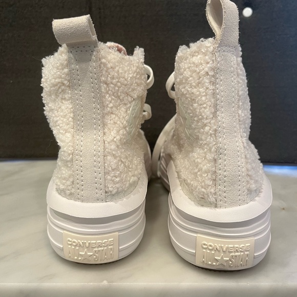 NWOT Converse WMNS Chuck Taylor All Star Move High 'Perfect Is Not Perfect Egret - Picture 3 of 5